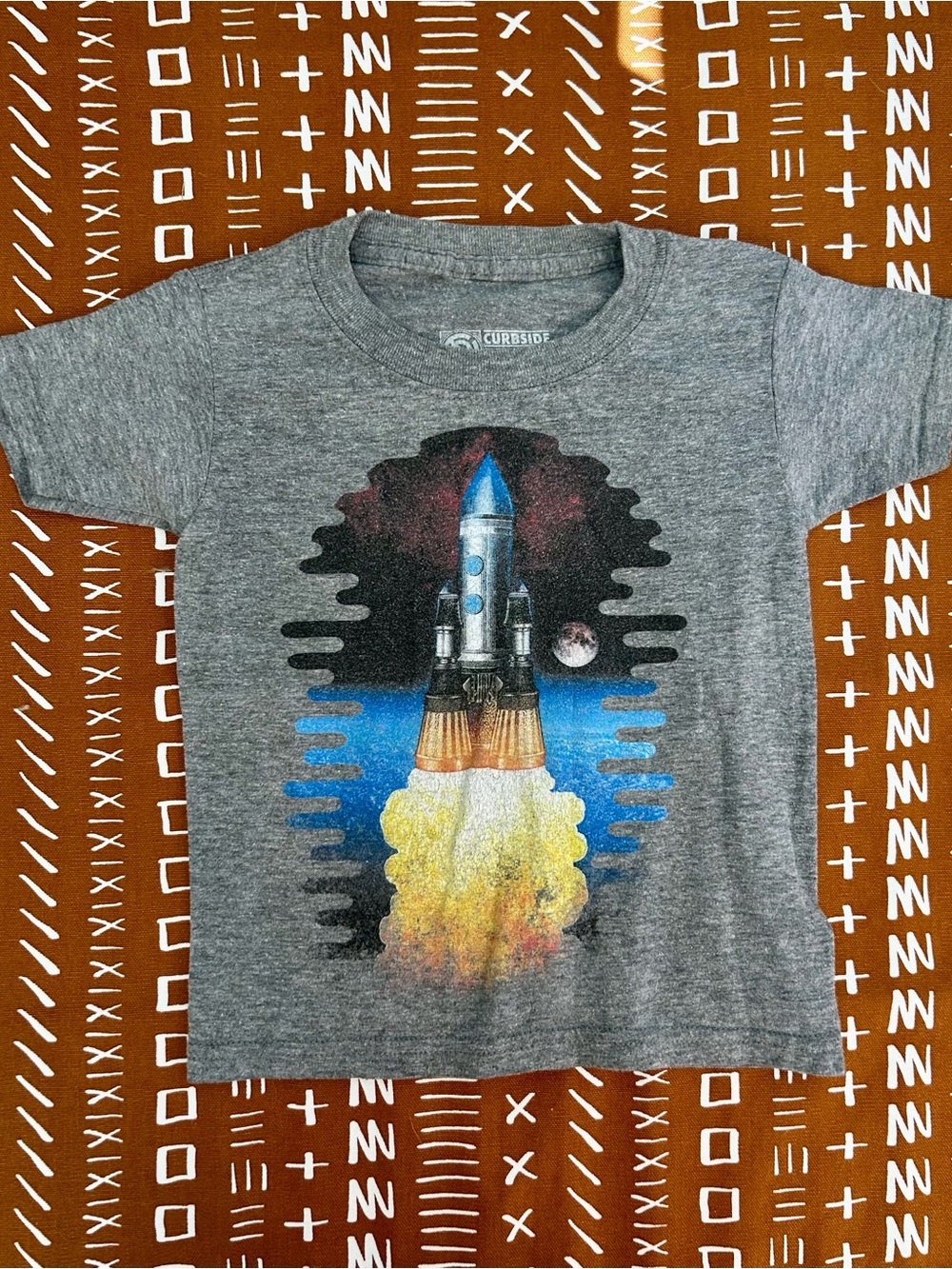 Curbside indie Kids Gray Rocket Graphic Tee with Colorful Launch Print
